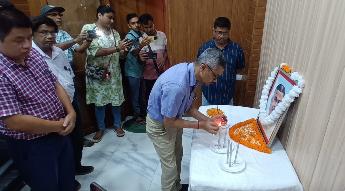 Dcsribhumi's tweet photo. আজ, ৫ আগস্ট ২০২৬ (বুধবার), ভারতরত্ন লোকপ্রিয় গোপীনাথ বরদলৈ-এর মৃত্যুবার্ষিকী উপলক্ষে সমগ্র রাজ্যের সঙ্গে শ্রীভূমি জেলা আয়ুক্ত সম্মেলন কক্ষে  যথাযোগ্য মর্যাদা ও শ্রদ্ধার সঙ্গে 'লোক কল্যাণ দিবস – ২০২৬' পালন করা হয়। https://t.co/6KTWjNQBHv