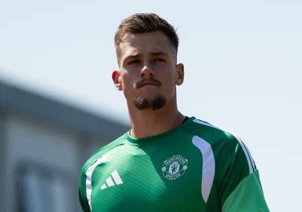 MufcIDfans's tweet photo. Radek Vítek sedang dalam perjalanan ke Middlesbrough dalam kesepakatan senilai hingga £14 juta (dengan bonus). 

Manchester United mempertahankan klausul penjualan ulang 35% plus hak pencocokan dan opsi pembelian kembali. 

[SkySports_Keith]

#MUFCIndonesiafans https://t.co/AZ0WQW4SbN