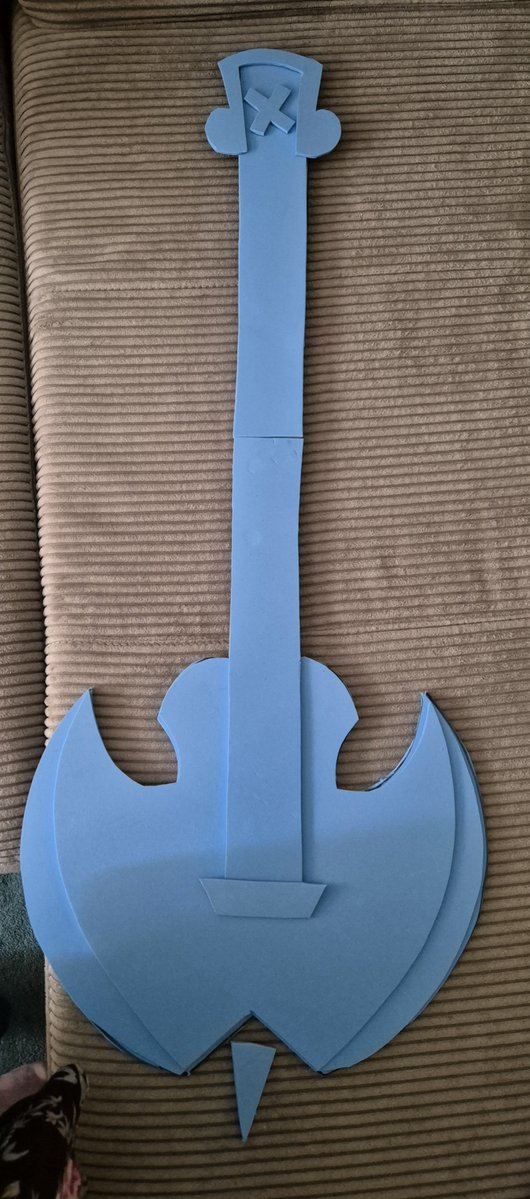 viviff96's tweet photo. Guys, you're seriously crazy ♡♡ Thanks for the support for my drawings! Here's a little sneak peek of my Adam cosplay for the end of the month ^^🎸⚡️🪓 https://t.co/uX8xhc0nRV