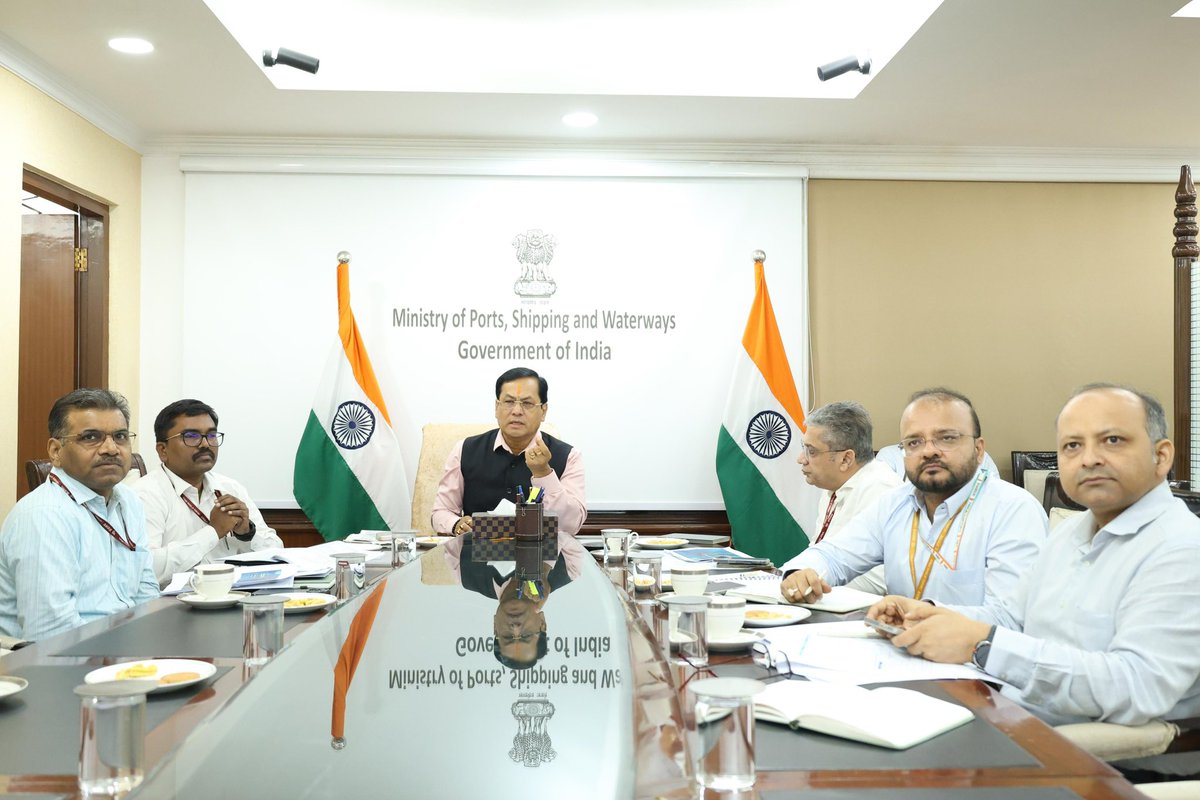 sarbanandsonwal's tweet photo. Chaired a comprehensive review meeting with senior @shipmin_india
officials to assess the safety and security of Indian seafarers amid the evolving geopolitical crisis in West Asia and beyond.
The Hon'ble PM Shri @narendramodi ji Modi-led Govt has always put #SeafarerFirst, a vision that has driven massive increase in our seafaring numbers since 2014, making India the world’s second-largest seafarer supplier.