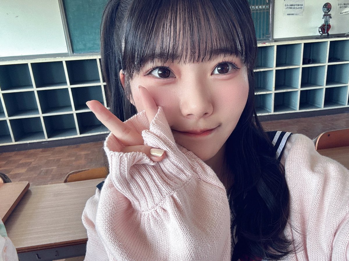 cocoha_egu424's tweet photo. 双葉社スーパームック『HKT48 15th 
ANNIVERSARY BOOK 青春謳歌！』

本日発売です🤍HKTの魅力が
たっっっっぷり詰まった1冊！！

たくさんの方に届くといいなぁ..
ぜひ手に取ってみてくださいね🪴🎀

 #HKT青春謳歌  #HKT15周年 https://t.co/M8mCyyKaYf