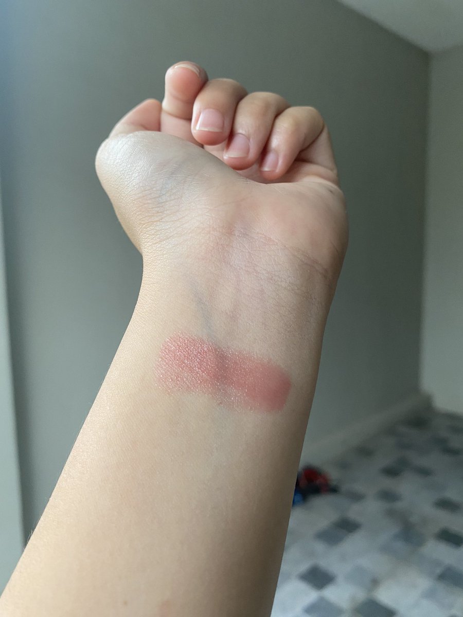 pinkmondaymarch's tweet photo. ทำไม kate lip monster สี C02 มันถึงไม่ค่อยมีคนพูดถึงเลยอะ นี่เป็นคนแต่งหน้าอ่อน พอมาเจอสีนี้โคตรถูกใจ 

📍 https://t.co/YKLML8hz1m https://t.co/c11ZB1vN21