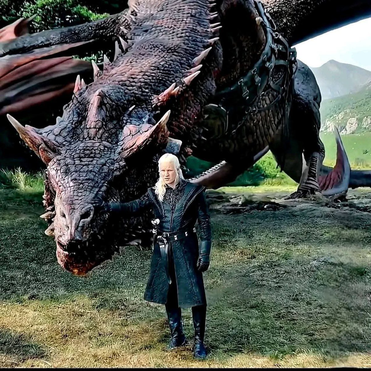 Harishsj16's tweet photo. Reason why we support team black and Rhaenyra https://t.co/zNYuIHz4gP