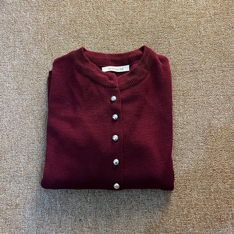 keutiaw's tweet photo. CARDIGAN BASIC EMANG GAK PERNAH GAGAL😭‼️

sampe mau koleksi semua warna🥺 https://t.co/2PHO1HRazg