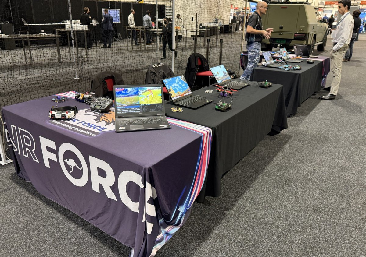 AUADRT's tweet photo. One more day at #ADSTAR #Adelaide! Come learn about @DefenceAust #DroneRacing and FPV Drones from our pilots in the exhibition area! Learn to fly on our sims?!?!
#SendIt!
@CDS_Australia @DefenceScience @ASCA_Aus https://t.co/hJPTwk0MnR