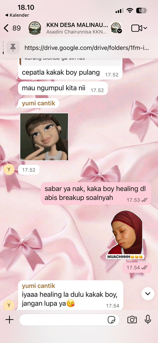 oreoschva's tweet photo. satu sisi pen plggg cepet tapi gamau plg wkwkw https://t.co/IgfZ4IcJ3B
