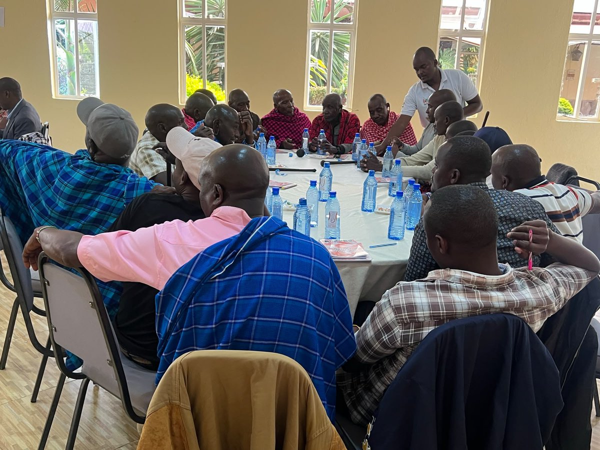 IllaramatakC's tweet photo. When cultural elders, religious leaders, chiefs, and communities come together, harmful norms can be challenged and gender justice can take root.
#GenderJustice #EndGBV #EndFGM #CommunityLedDevelopment #SDG5 #UNWomen #KajiadoCounty #LocalLeadership https://t.co/uOJhfOdGWc