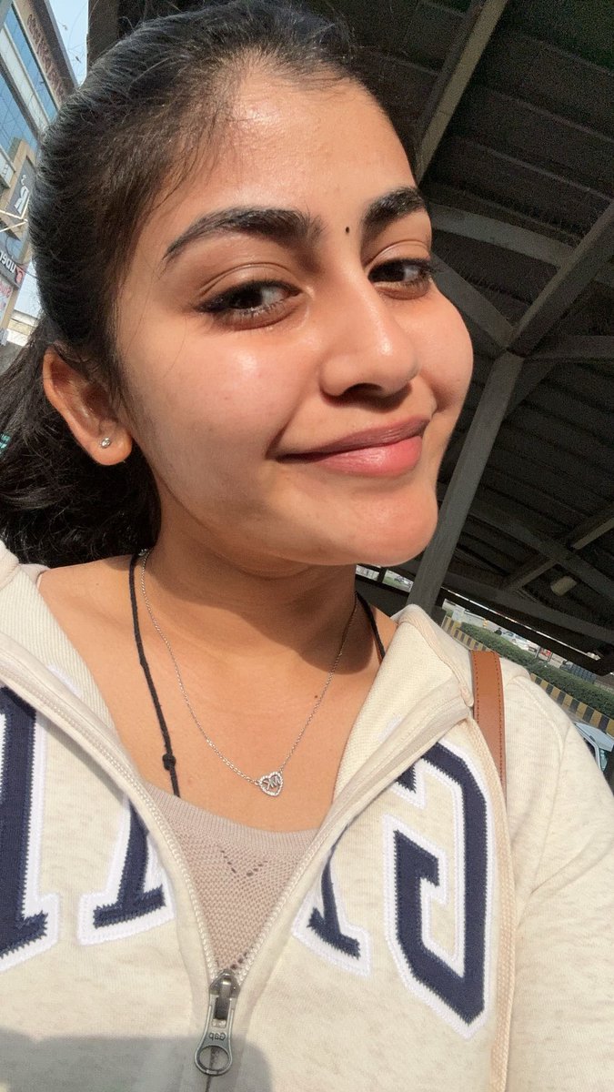 Actresslust01's tweet photo. Hasini Anvi 💗😍
#HasiniAnvi
#HasiniAnviHot https://t.co/D1s6dbVWZj