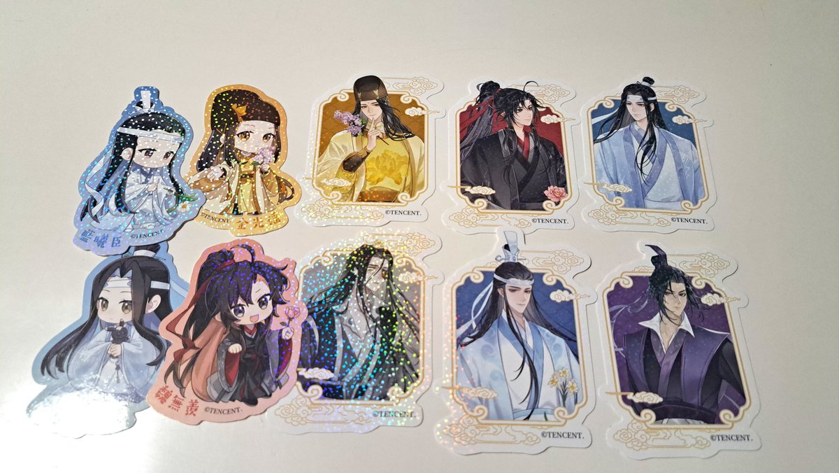 nagi_skydrop's tweet photo. ちょっと買い物ついでにダイソー行ったら魔道祖師のグッズあったー！！え、ステッカーめちゃくちゃ可愛すぎる😭😭うぇいかわいすぎない？？わんじーもうさぎちゃん抱いててぎゃんかわ！！そして兄上美しすぎる。えー、これミニのじゃんちょんほしい。兄上と揃えて愛でたい https://t.co/UD6qJxhVRj
