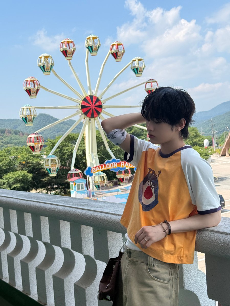 nouera_official's tweet photo. 💭_

[#린] 나랑 같이 관람차를 타러 가자!!🎡.exe

#NouerA #누에라 #ヌエラ
#LIN https://t.co/T1eAWCmHFH