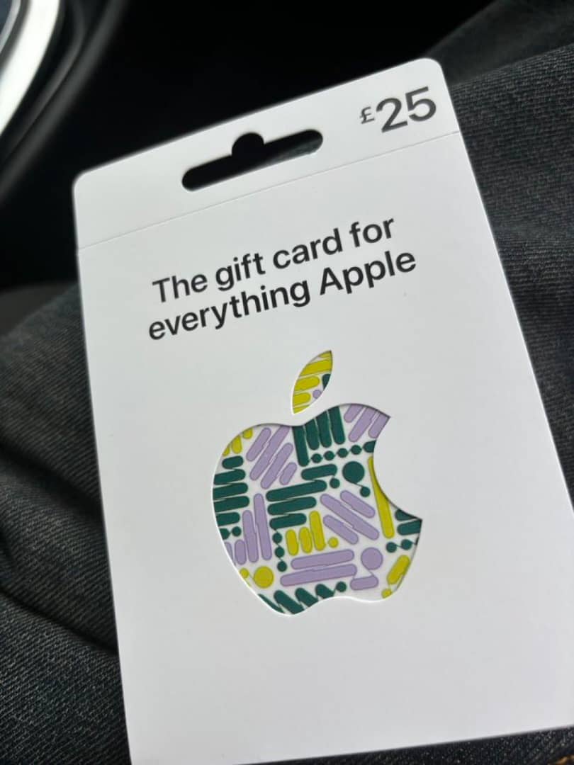 Michaelmorg555's tweet photo. Hi I got the card ready so what is the next step baby https://t.co/U39Ffv3zEh