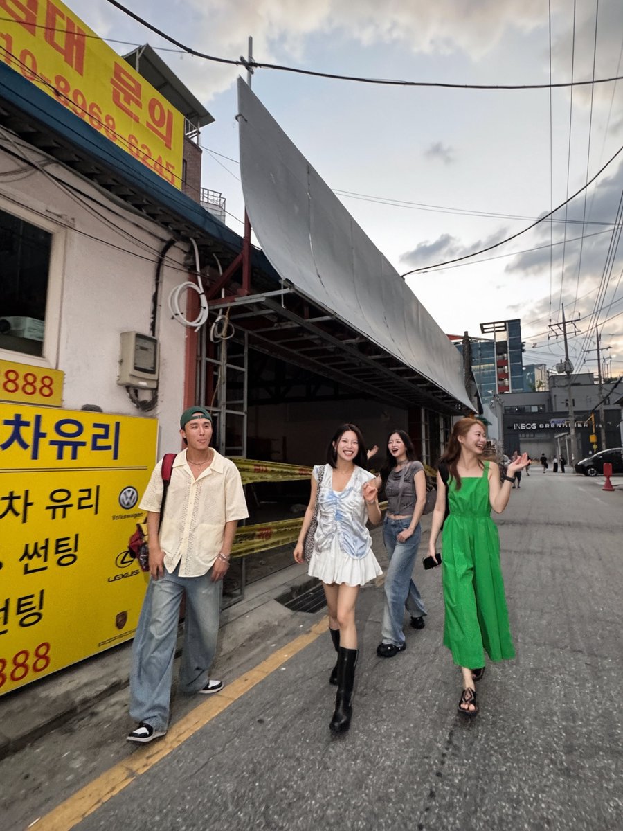 olalha__'s tweet photo. 뭐한건데엑 너무 느좋이시다 https://t.co/bw8CRI6wwc