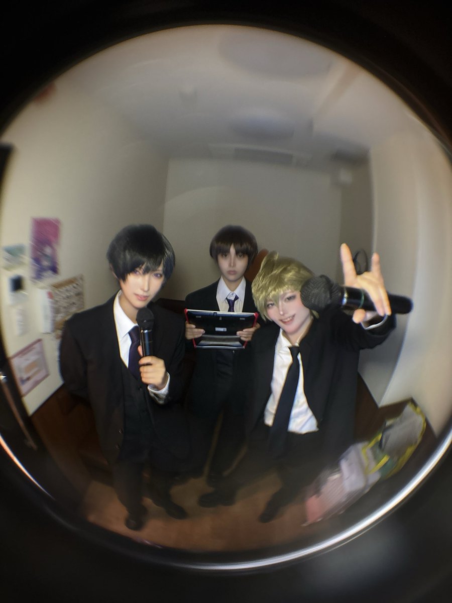 uriuriuri_uripo's tweet photo. cos.おそくほー
二宮さんと辻ちゃんと🎤 https://t.co/856M5pZzVt