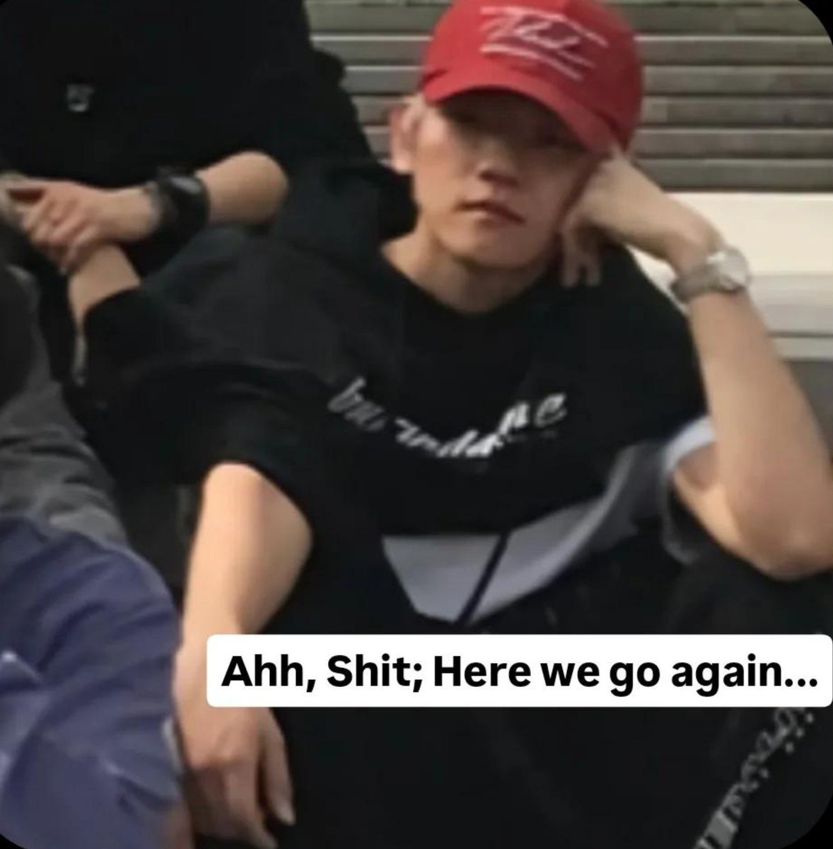 rafoolinh's tweet photo. حالا کدوم پیرمردها تبریک گفتن و کدوم‌ها رو باید کنسل کنیم؟
@weareoneEXO @B_hundred_Hyun @layzhang https://t.co/Mdgf1H9nOf