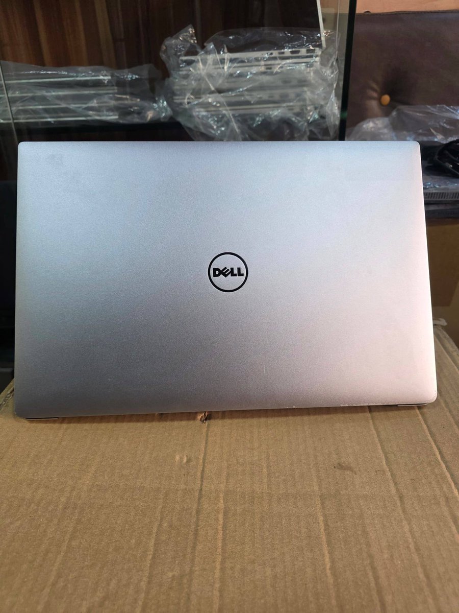 jhozztech's tweet photo. DELL PRECISION 5520
INTEL ( R) Xeon(R) E3-1505M V6
512 SSD -16GB RAM 
TOUCHSCREEN 
KEYBOARD LIGHT 
4GB DEDICATED GRAPHIC 
NVIDIA QUADRO M1200
8TH GENERATION 
@ 3.00GHZ 
  15.6 INCHES SCREEN 
          @ 750k

#LaptopDeals #TechUpgrade #Jhozztech #LaptopsInNigeria https://t.co/gyJQ2TwMgX