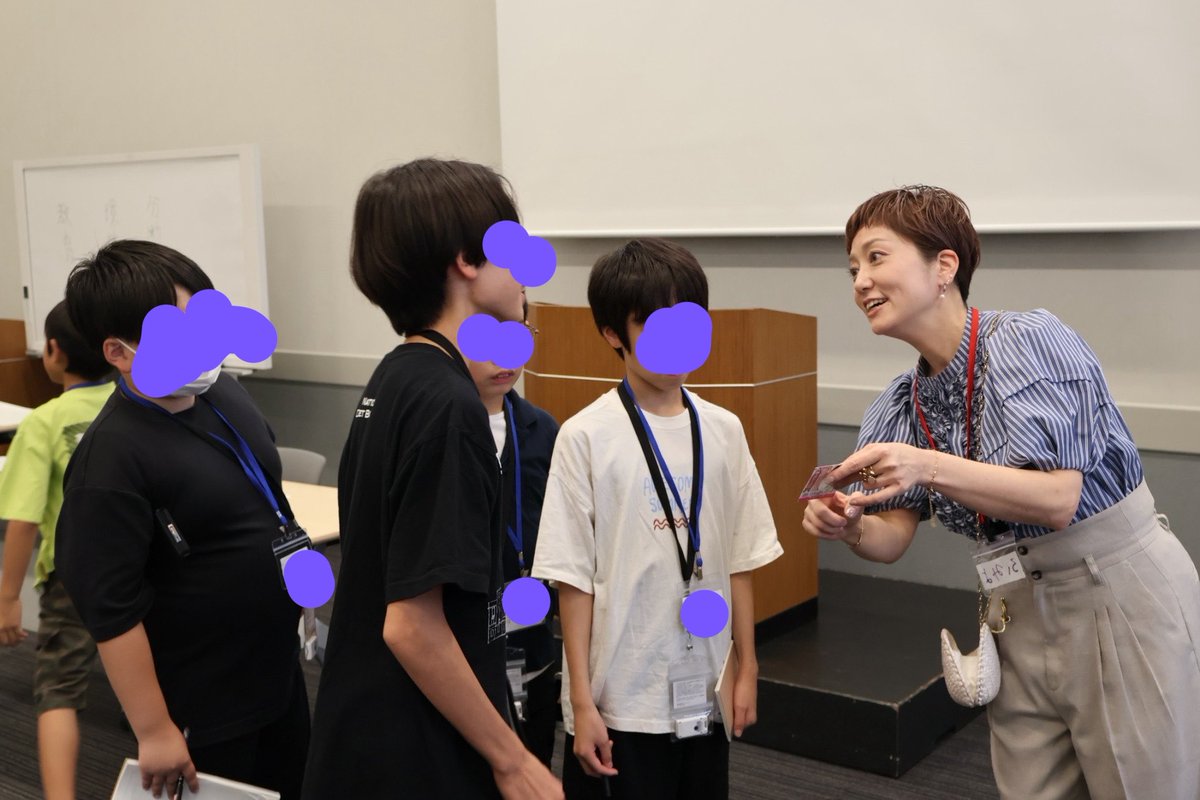 fumiyo_fukuoka's tweet photo. そして今日は参議院議員会館で開催された、小学生中学生高校生の未来世代主権者たちと、子ども国会ランチ会❗️

あああ、かわいい❣️

あああ、楽しかった❣️

#政治は子どもに命を繋ぐもの
#子どもを大切にする社会 https://t.co/7Y1Cwq8RBS