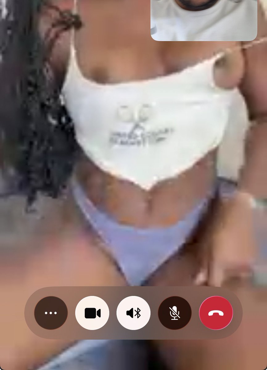 ParejaCuri2802's tweet photo. Día de VideoLlamada 🔥 #Ome #Omegle #omeTv #videollamada #facetime #sexy #hot #Caliente #pareja #Couple #MiercolesDeMorboYProvocación https://t.co/IFSA0mFd0l