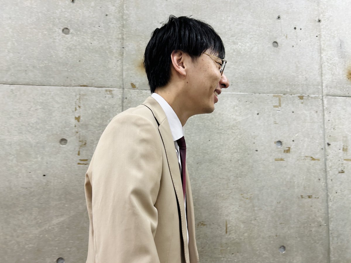 akaminesouri's tweet photo. 永見と大喜利の話をした
ㅤ
東京には『タカサ大喜利倶楽部』があるよと教えた
ㅤ
一枚撮ってみてあまりにも撮りましたなので「歩きながら撮ろう」と提案した https://t.co/sfk5G5RM4Q