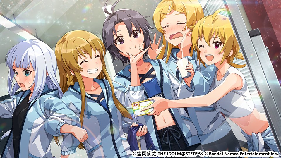 imasml_theater's tweet photo. 真『みんなで写真撮るって？
もう、しょうがないなぁ♪』

━《開催中》━
 SONG FOR YOU！
 ガシャ VOL.77
￣￣￣￣￣￣￣￣
🌟WORLD WIDE DANCE!!! 菊地 真
📢8/18（火）14:59まで！
出現率UP中です♪ https://t.co/QIScYjBjK5