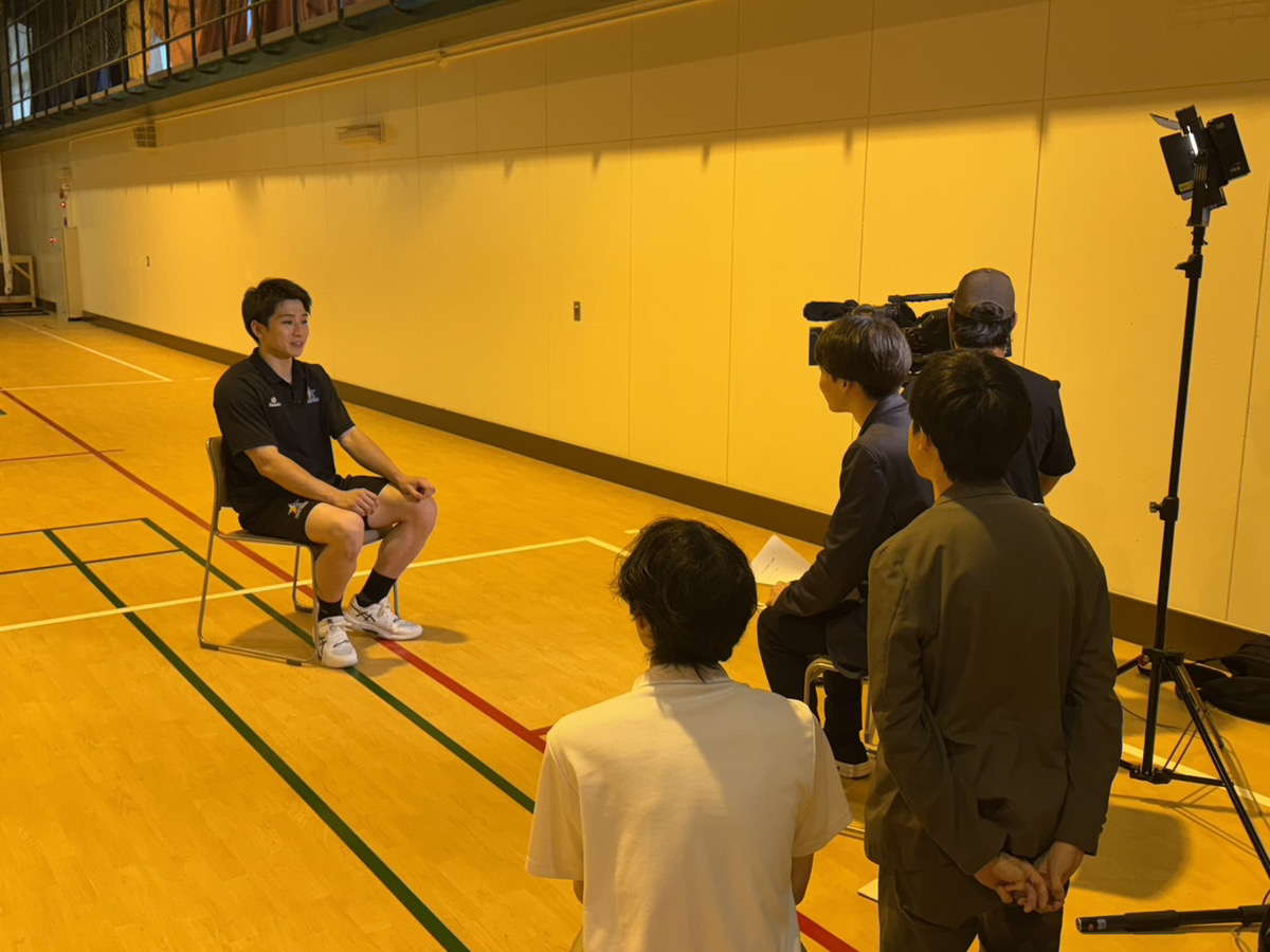 yellowstars_vb's tweet photo. ／
TV出演のお知らせ📺
＼ 

8月6日(木)朝5時~放送の「シャイン!」で #山田滉太 選手のインタビューが放送されます✨ 

北海道にお住まいの方はデジタル5チャンネルを是非チェック👀
 朝からテレビで応援しましょう🔥

#北海道イエロースターズ #イエスタ https://t.co/NTJGwVKF8T