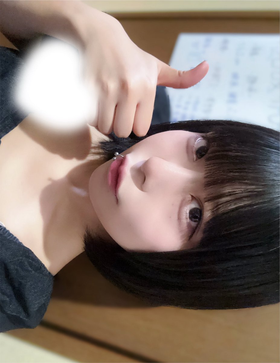 nagoho3's tweet photo. お昼配信ありがとうございました‼︎忙しい中見に来てくれて、応援たくさん本当に本当にありがとうございます…‼︎😭♡
準決勝は終わってしまいますが、また夜配信でお礼伝えさせてください😭😭本当にありがとう、絶対無駄にしないようにがんばります!
今日も一日! https://t.co/M0Xwma8tpP