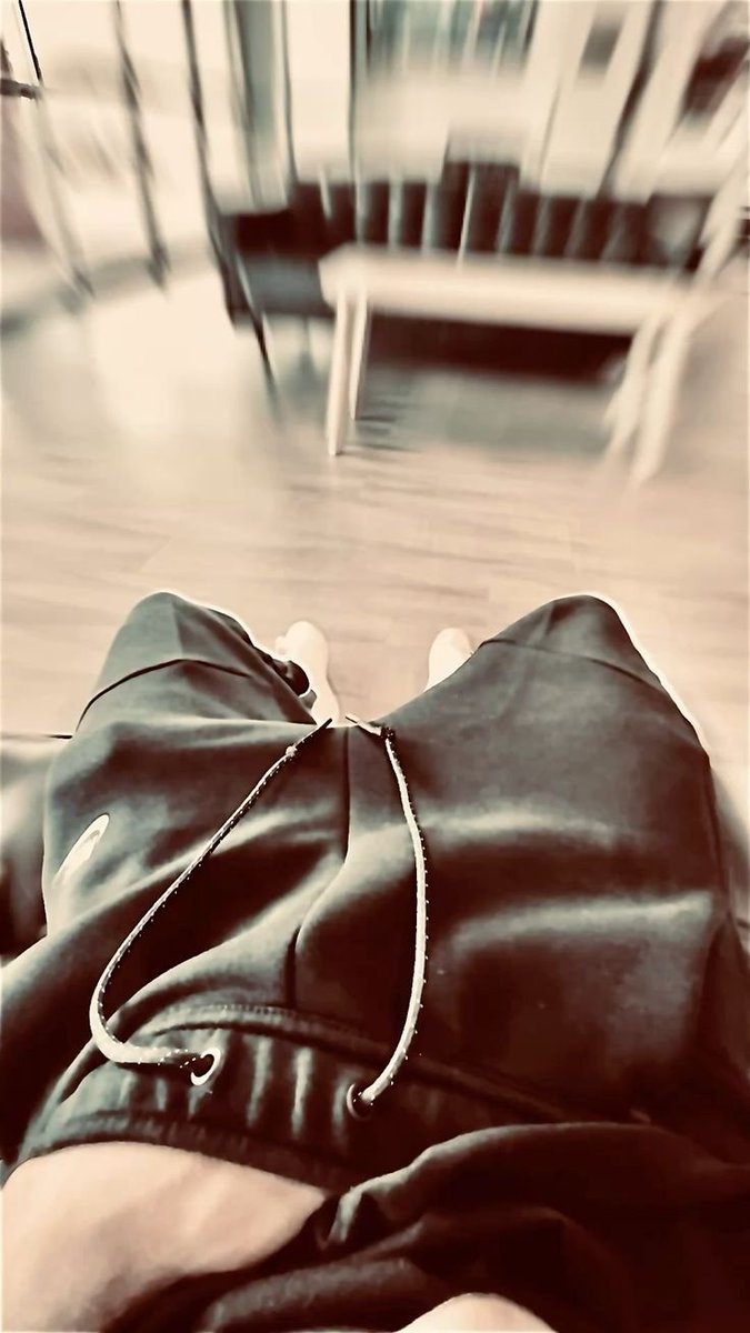 Castanesingle tweet picture