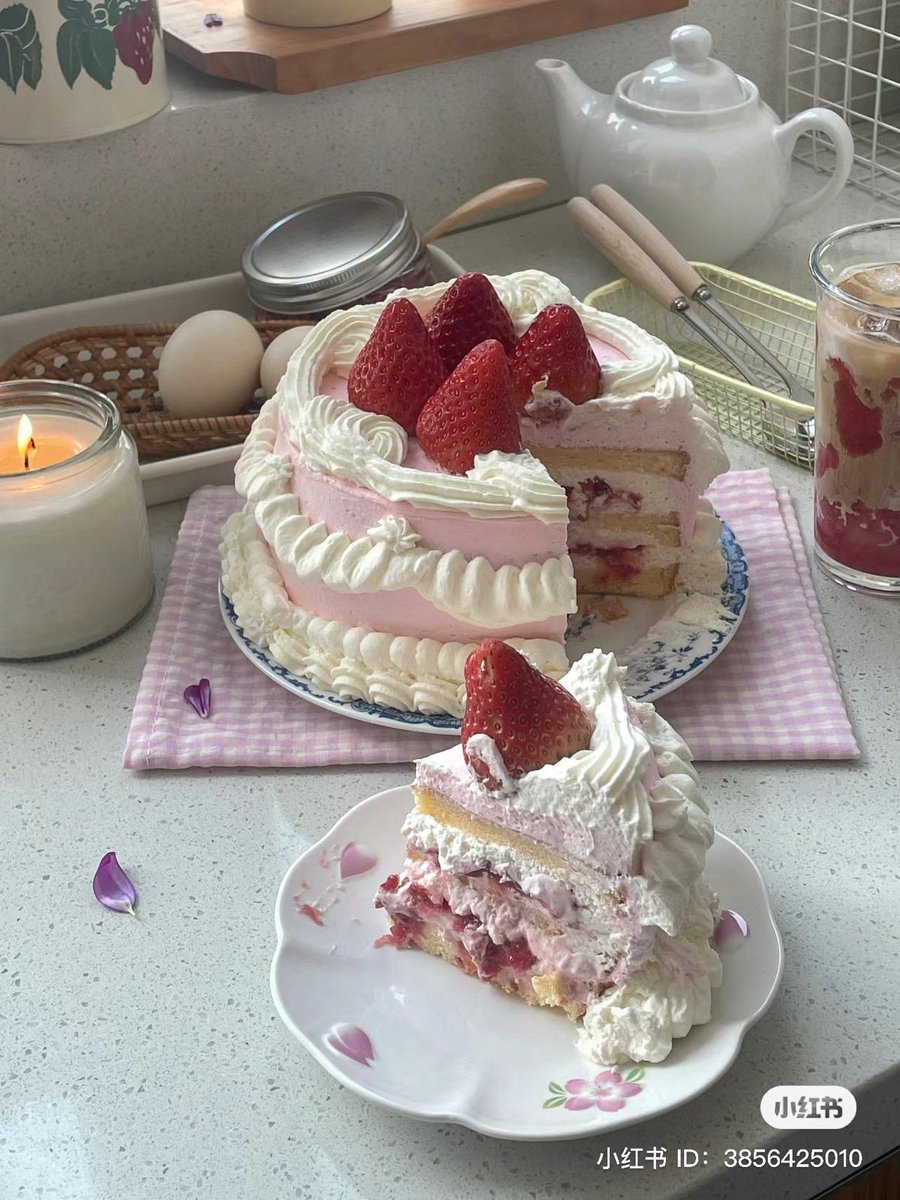 sweetxdessert's tweet photo. 🍓 https://t.co/fffIWGVwiS