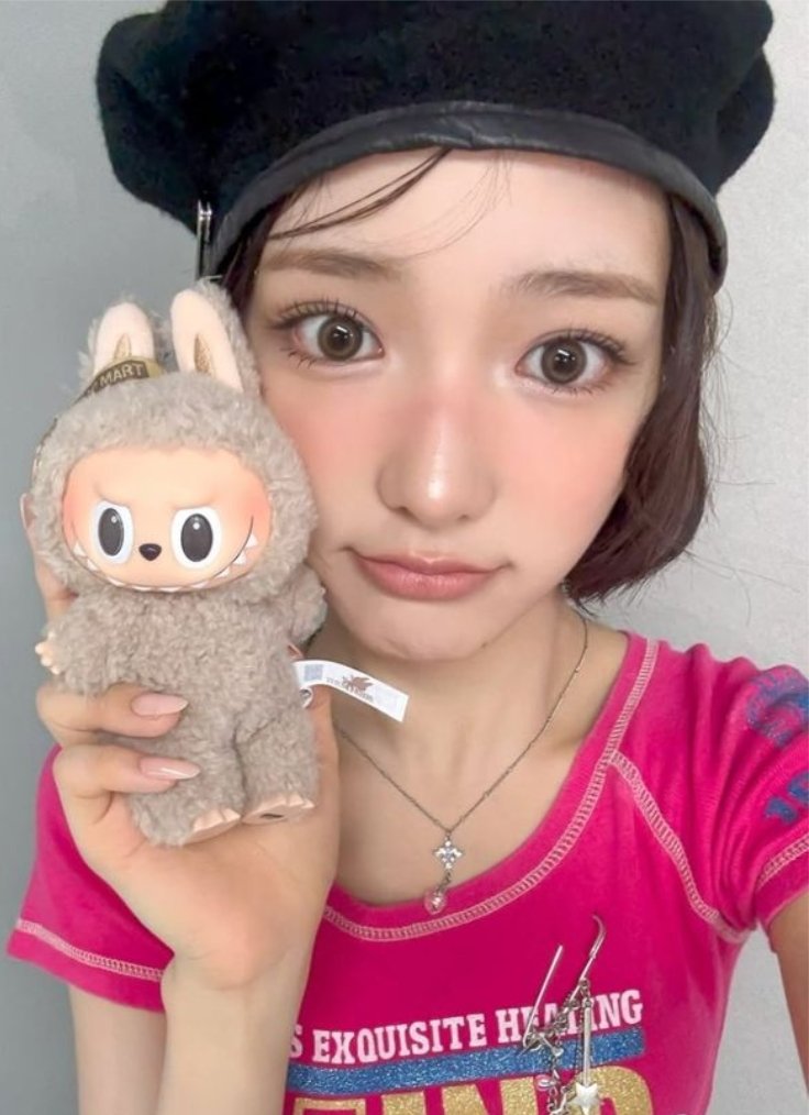 kiiiyuriii's tweet photo. do you prefer jiyu with one eye or two eye https://t.co/HH7xumlwFX