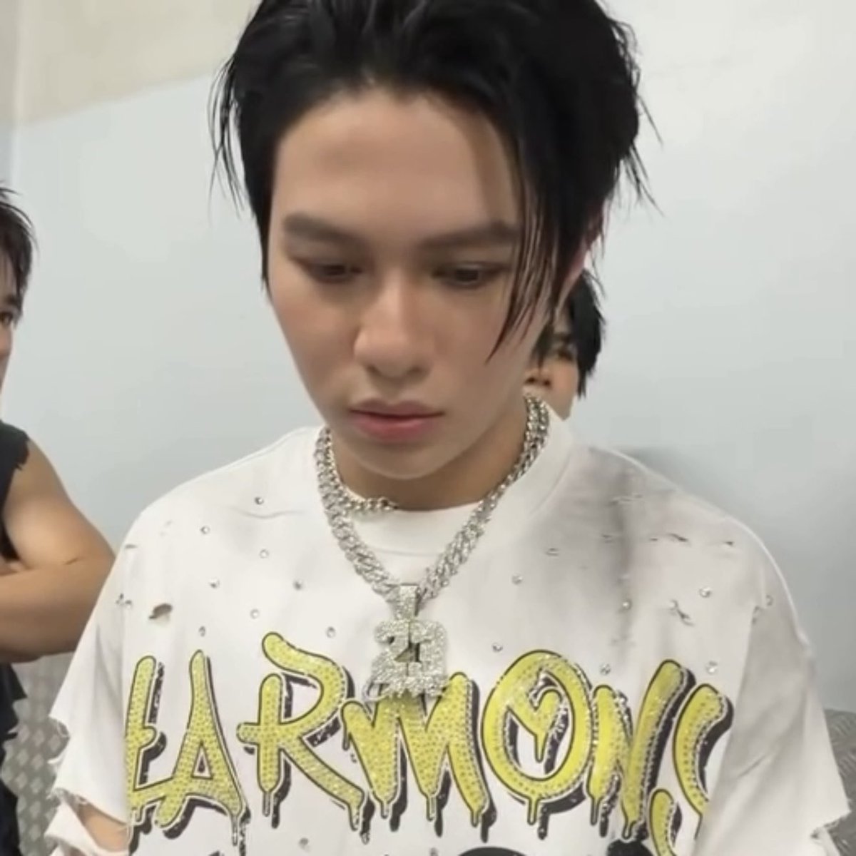 srporpor's tweet photo. อันนี้น้องทำอาราย 5555555555555555 คาดเดาอะไรจากวิลเลี่ยมไม่ได้จริง ๆ อ่ะ อยากจะยืนจ๋องก็ไปยืนจ๋องเลย เอ็นดูเด็กเร้กอ้วม 😆💘😆💘 https://t.co/qeeyKVSNDc