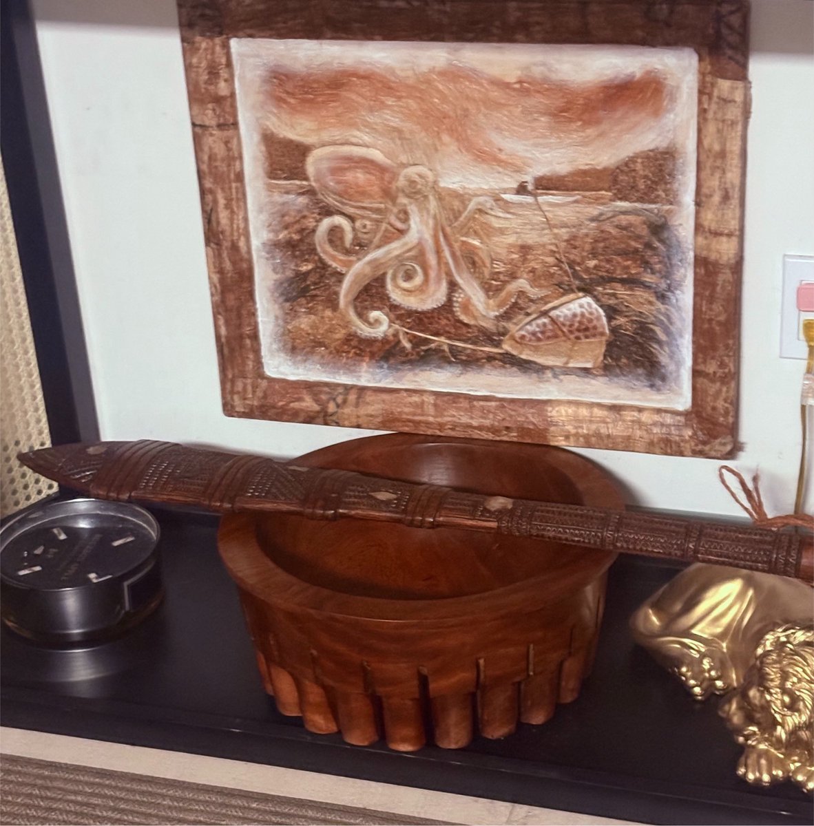 dorothy_muti's tweet photo. Tapa Painting $3,500 
KOA -War Club $8,000 
Telie (Mahogany) TANOA - $2,800 

“MADE IN HAWAII FESTIVAL- AUG 20-23” https://t.co/7VKfhqFxS1