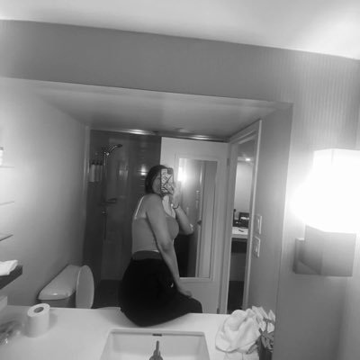 Arykahx's tweet photo. #NewProfilePic https://t.co/8QrvEbQPYQ