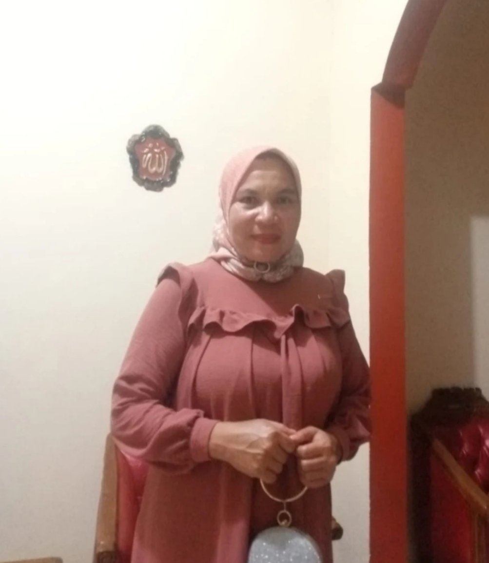 johnvasuq's tweet photo. Pemanasan bersama Tante asal Gorontalo https://t.co/JoRnd4FkB6