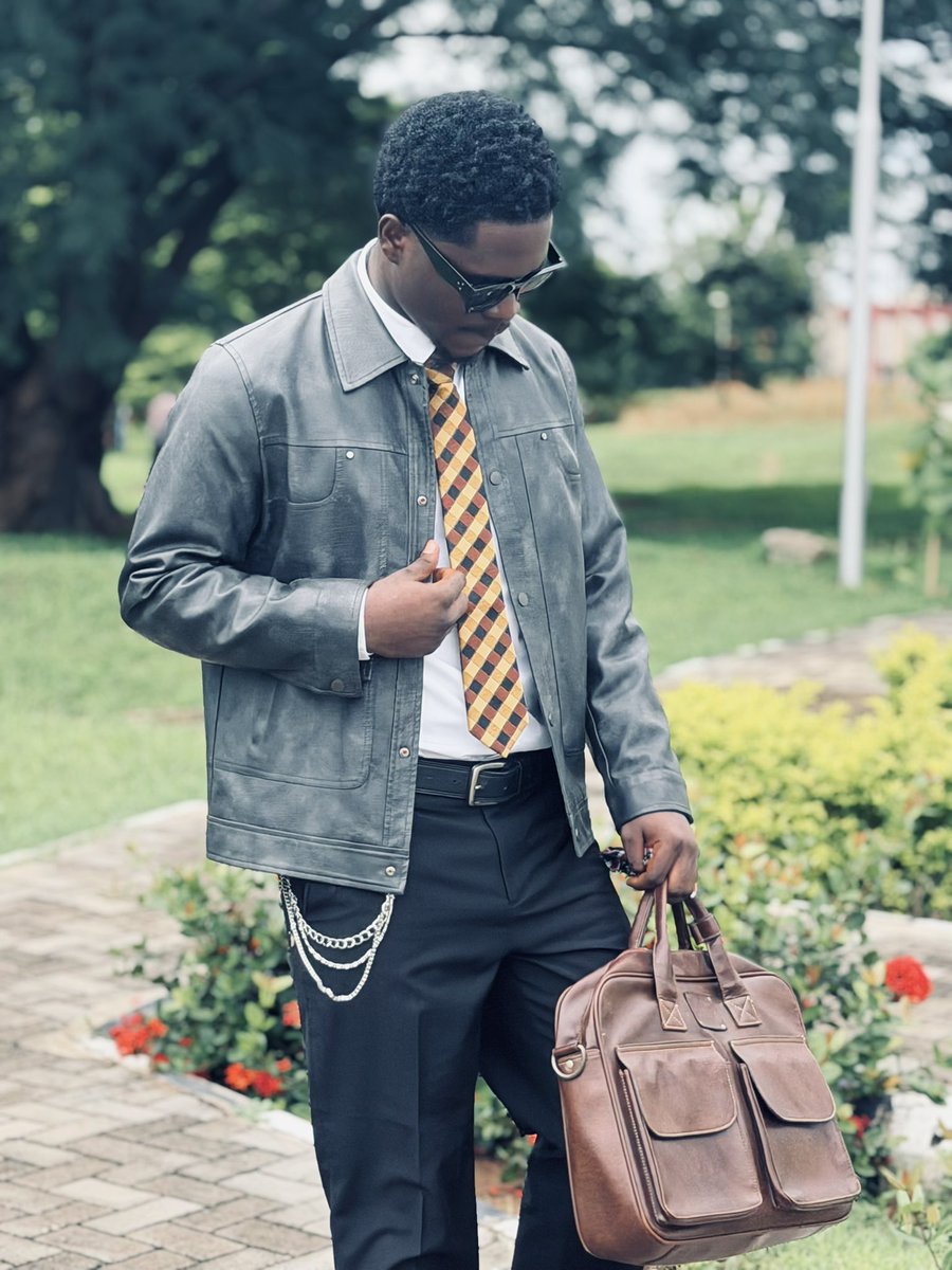 realtopnine's tweet photo. How I pulled up for my school’s Fyb cooperate day ✨💐
#campus9jaa #Uam #makurdi #yabaleft https://t.co/vR9S0ugUhz