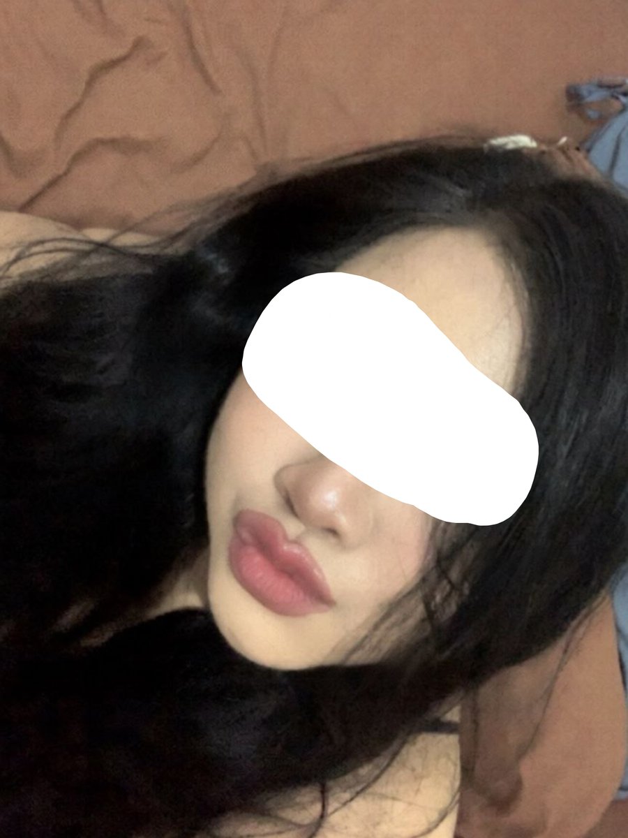 aywlndr03's tweet photo. percuma punya bibir cipokable tp nganggur jg gada yg bsa di kokop😭 https://t.co/h4NffGirU0