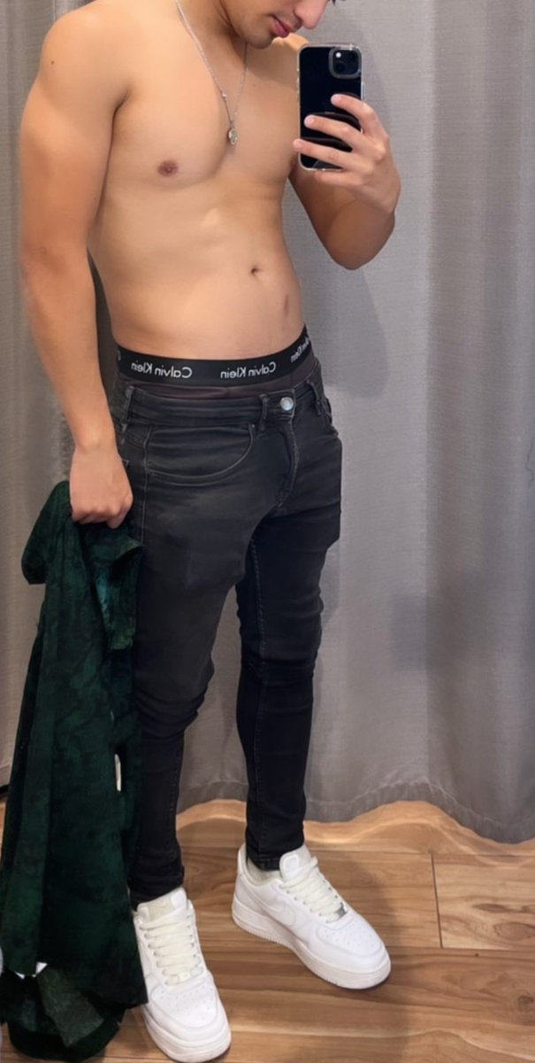 findomparasite's tweet photo. Good morning gooners
#feet #malefeet #cashmaster #findom #boyfeet #socks #cashpig #moneyslave #hypno #hypnomaster #musclemaster #goon #relapse https://t.co/60eD0nwmOo