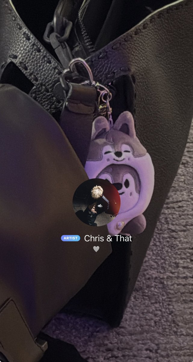 BangChanGlobal's tweet photo. [260806] 🐺 🫧 
Bang Chan updated his profile photo on bubble https://t.co/Szggjl5Qmc