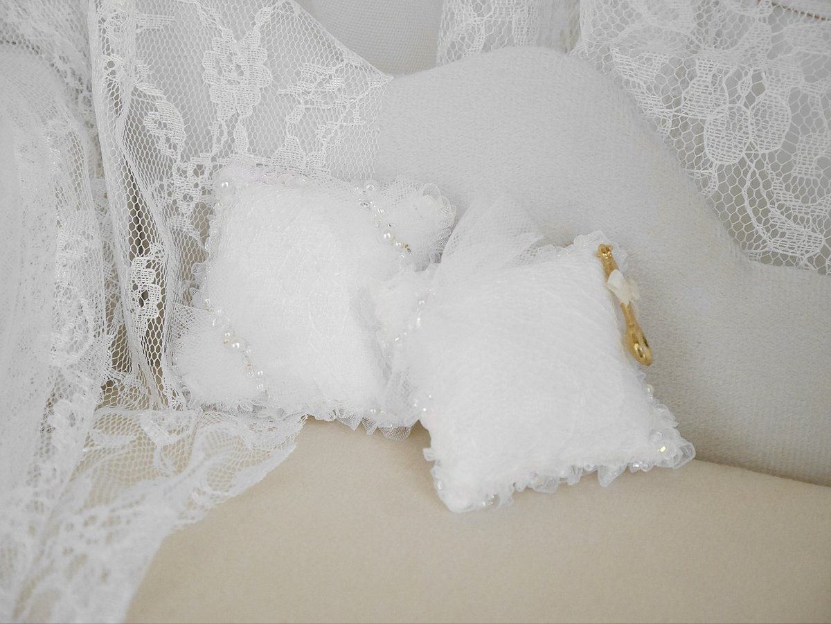 BonBon_erie's tweet photo. 🍬BonBon cushion頒布のお知らせ🍬

【8/7(金)22:00〜】  
現在ショップ公開中／ログインページから事前会員登録も可能です✨  

当日は30分前を目安に一旦クローズし、お時間になりましたら在庫を入れて再度オープンいたします🎀

ご縁がありましたら嬉しいです♡
🛒 Shop：https://t.co/oPCmjyWnSd https://t.co/MgPmhxtxQt