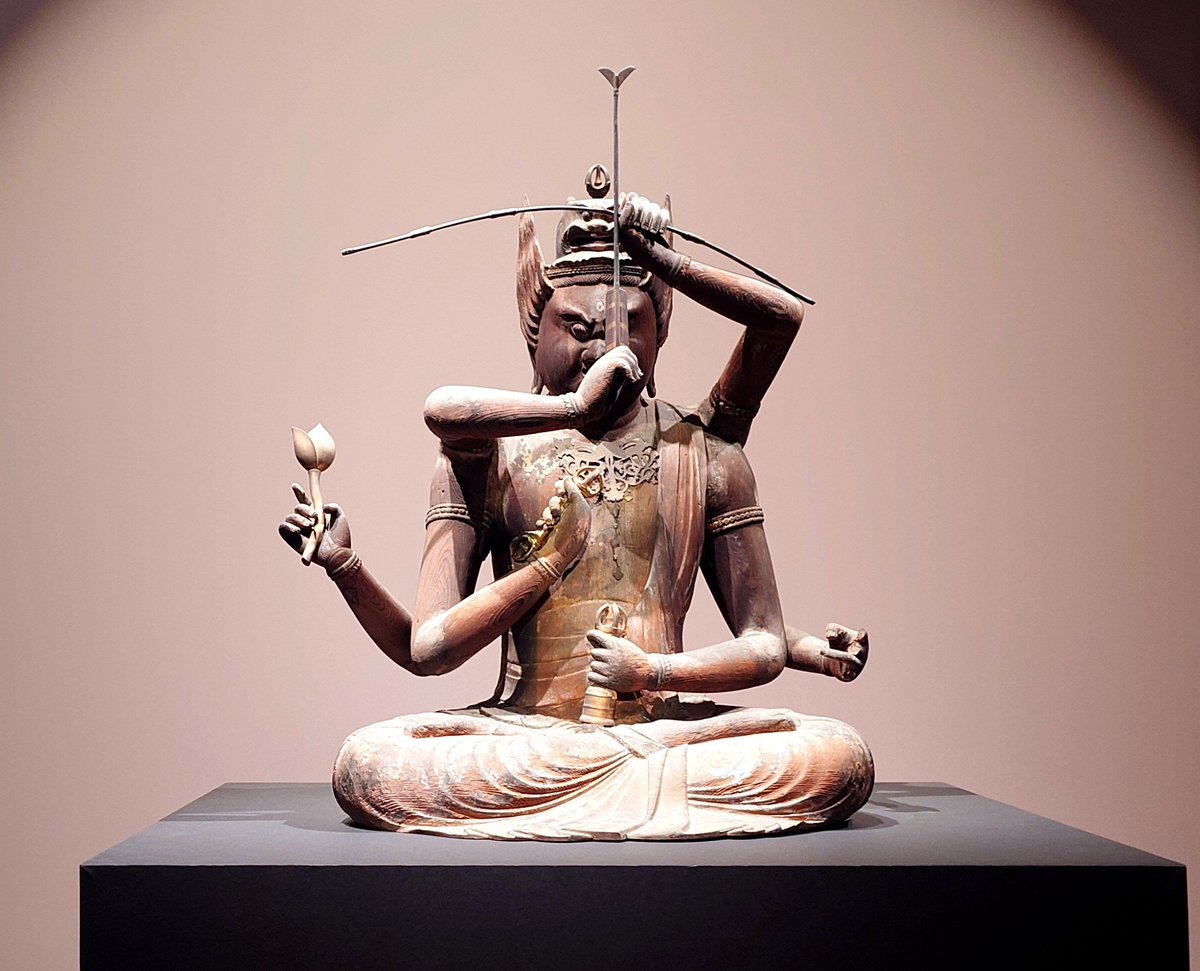 goshuinchou's tweet photo. 東京国立博物館特別展「空海と真言の名宝」拝観。いや〜めちゃくちゃ充実していて眼福でした。高野山所蔵の快慶作・深沙大将立像の造形凄かったし、童子経曼荼羅は憑き物関連としても歴史的な価値あり、朝護孫子寺の国宝信貴山縁起絵巻の実物や唐の時代の錫杖など、ほんまに眼福としか言いようがない。素晴らしかったです。

あと撮影可の重文・天弓愛染明王めちゃかっこよかったですね…