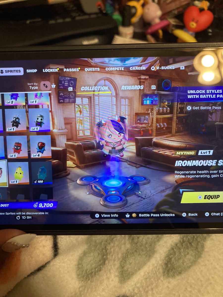 SundayMyBeloved's tweet photo. Finally got my @ironmouse sprite 😭 A WHOLE 6 ROUNDS AND VICTORY ROYALE BEFORE FINDING HER 

##fortnite https://t.co/8DuUmnFv45