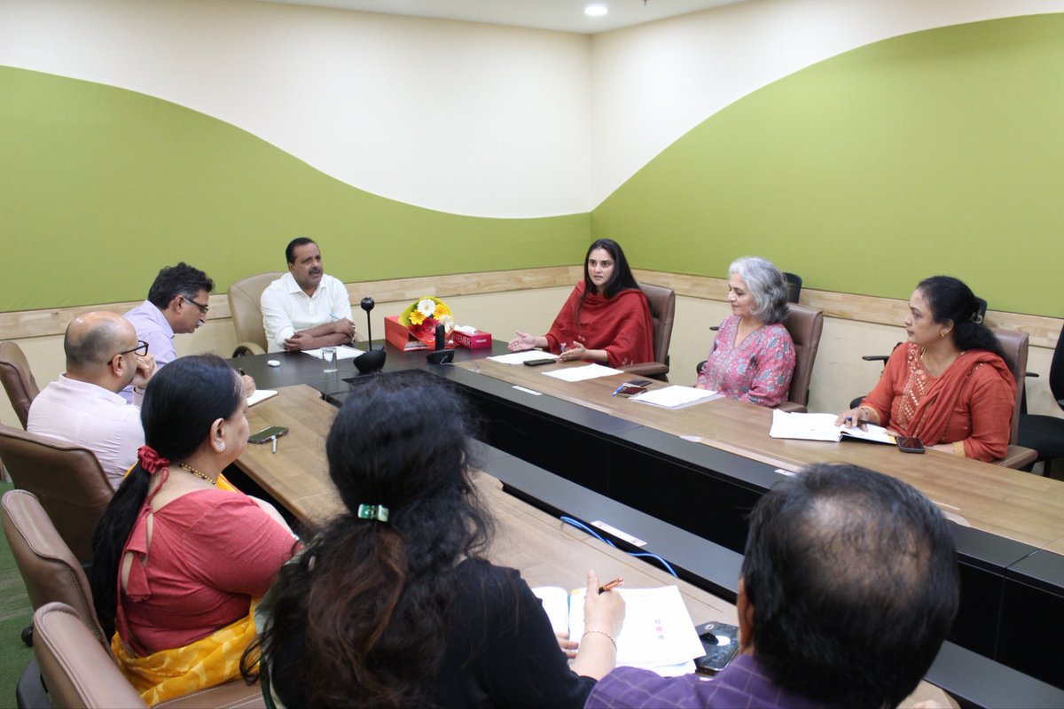 divyaspandana's tweet photo. Karnataka is set to become the first state in India to bring menopause into its public health system.

Indian women reach menopause at around 46- nearly five years earlier than the global average of 51. Most go through it without ever being told what is happening to them.

Dr Jyotsna Mirlay and I met the Hon’ble Health Minister, Shri U.T. Khader @utkhader 

What struck me most was his openness. Menopause is not an easy subject to raise in a government meeting, and it is rare to find someone who listens without discomfort and grasps immediately why it matters. He did not need convincing that the gap exists.

An expert committee has been constituted, to be chaired by Dr Mirlay, bringing in the Indian Menopause Society along with nutrition and psychiatry.

What is proposed:
– Public awareness on perimenopause and menopause
– Menopause screening built into Gruha Arogya, which already reaches every woman over 30
– Breast and bone health screening at taluk/district level
– Nutrition and lifestyle guidance as first-line care
– Training for ASHAs, ANMs and Medical Officers
– A dedicated midlife women’s health clinic, held monthly/weekly

The Minister has also indicated he will take this to the Central Government, so that other states can follow.

I came to this trying to understand my own body better. I met Dr Mirlay, and we found we agreed on the thing that matters most-women deserve to know what is happening to them- and that has to reach rural Karnataka, not only the cities.

Grateful to the Minister for hearing it, and for moving.
