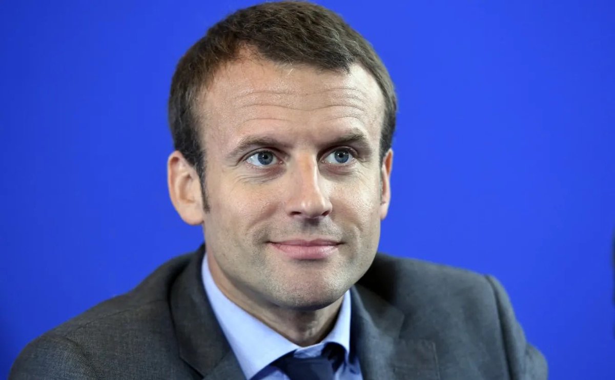 Cercle_Aristote's tweet photo. 🔴 En parlant d’atteinte aux intérêts vitaux de la Nation, épisode 5 :

La vente d’Alcatel-Lucent à Nokia.

En avril 2015, Alcatel-Lucent, dernier grand équipementier français de télécommunications, annonce son rachat par le finlandais Nokia dans une opération valorisée autour de 15,6 milliards d’euros. 

À Bercy, le ministre de l’Économie Macron (encore et toujours), donne son accord à l’opération au nom de l’État.

La fusion est finalisée en 2016 : Alcatel-Lucent disparaît et Nokia prend le contrôle de ses activités, notamment Alcatel Submarine Networks (ASN), leader mondial des câbles sous-marins. 

En 2024, 9 ans plus tard, l’État a finalement racheté 80 % d’ASN à Nokia pour reprendre le contrôle de cette infrastructure stratégique. 
Comme pour le nucléaire, le macronisme est un boulet qui nous fait perdre du temps et de l’argent.