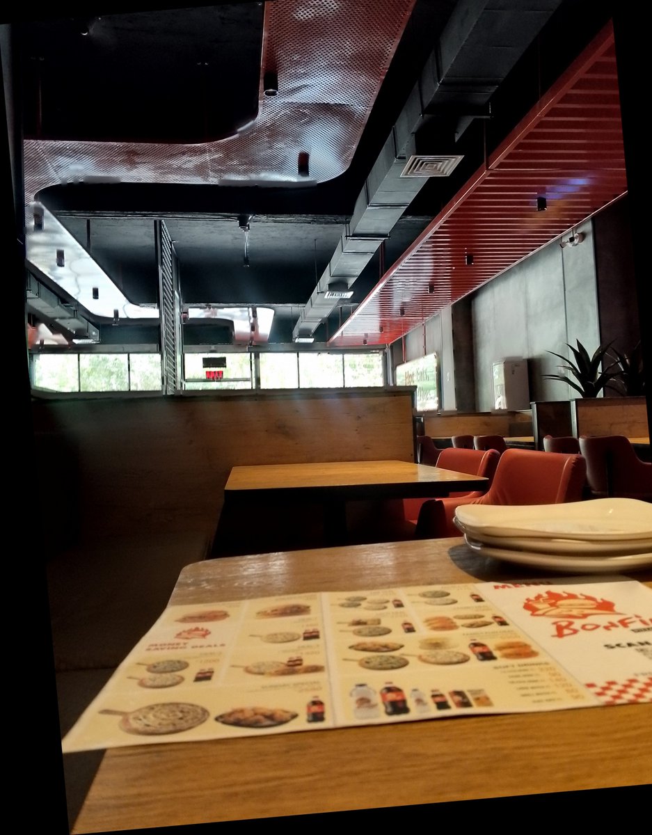 Hadiyaaaa_N's tweet photo. Sometimes healing starts with quite table,good food and ✌️ https://t.co/9eDysQp1X7