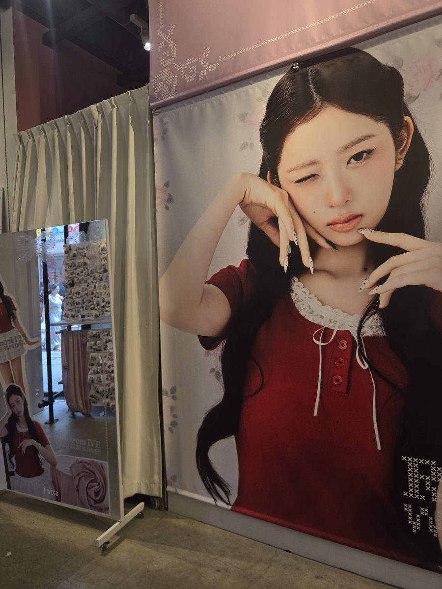 yuu_ive_illit's tweet photo. 渋谷ILLITのPOPUP行ってきました。
欲しかったSLIDER PHOTO CASEは売り切れ💦でしたが色々買えました😊
WEGOはレイちゃん着てる服が可愛すぎてつい購入☺
#ILLIT #POPUP #IVE #WEGO https://t.co/NHjYXle9ip