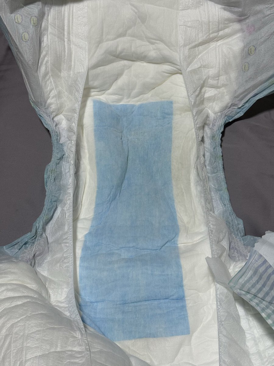 valngsk's tweet photo. #尿布 #rearz #abdl https://t.co/i6QrJq7NjS