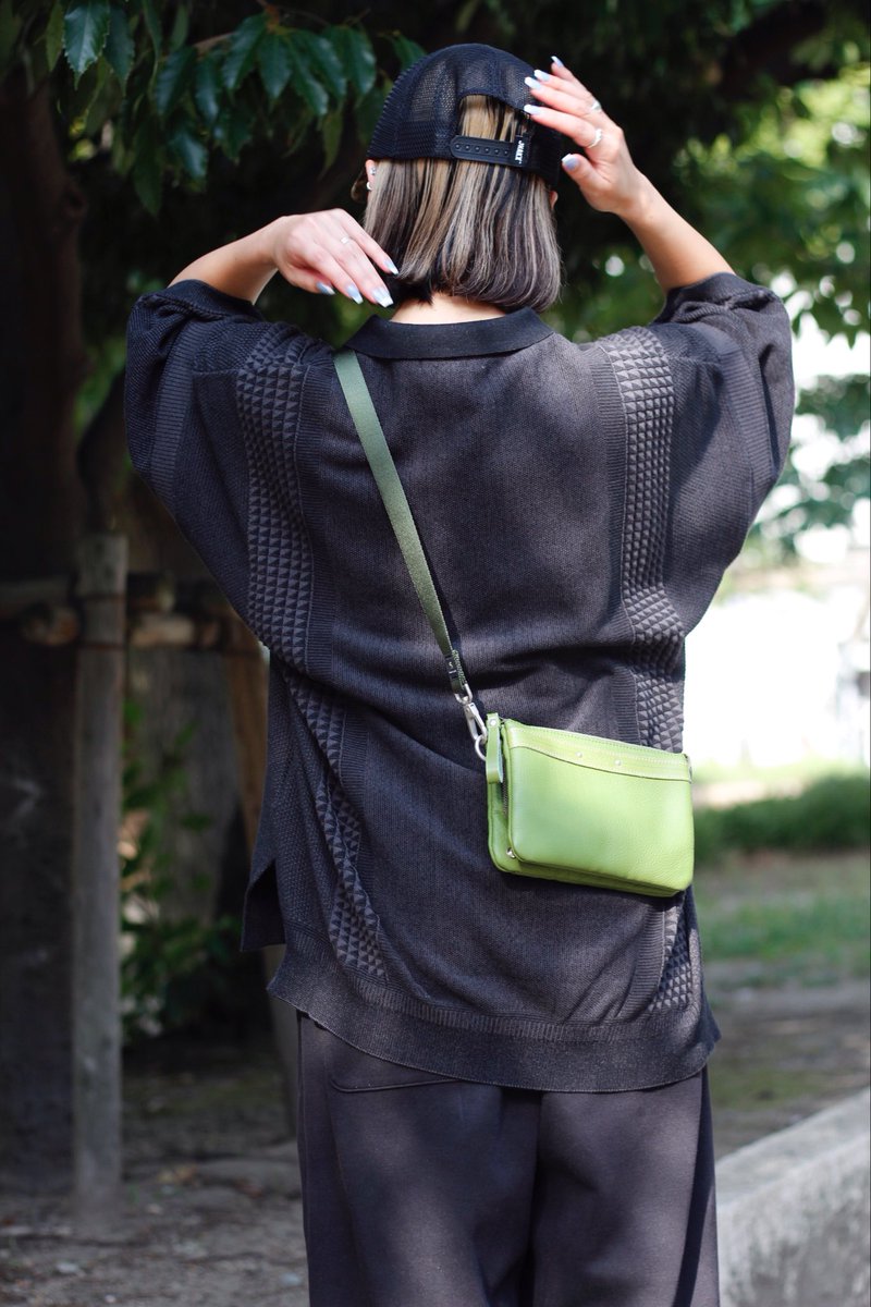 mspc_osakaflag's tweet photo. -STAFF STYLING-

【 Pollet 】

No,03160-CL
Wallet Pouch

Color: Matcha 

#masterpiece  #osaka  #japan     #鞄 #madeinjapan https://t.co/Yb1AAwQ0YT