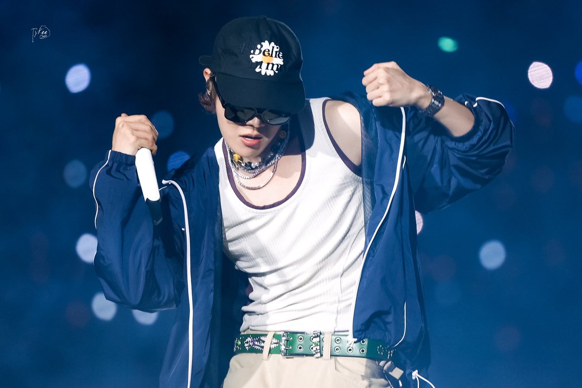 UPY0424's tweet photo. Jhope | 6/13
BTS World Tour “ARIRANG” in Busan

Smooth~ like ~ butter~

@BTS_twt 
#jhope #hoseok #제이호 
#BTS_ARİRANG #BTS_ARIRANG_TOUR_IN_BUSAN 
#BTS #방탄소년다 https://t.co/dFr2eon9YK