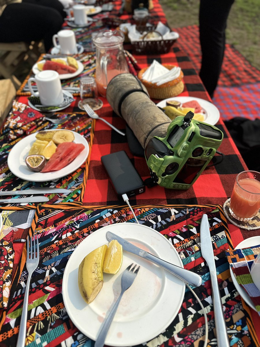 trevorlutalo's tweet photo. Good morning 🇺🇬

#EmbogoLodgesIshasha 
#ExploreUganda https://t.co/3IGUx8I8aS