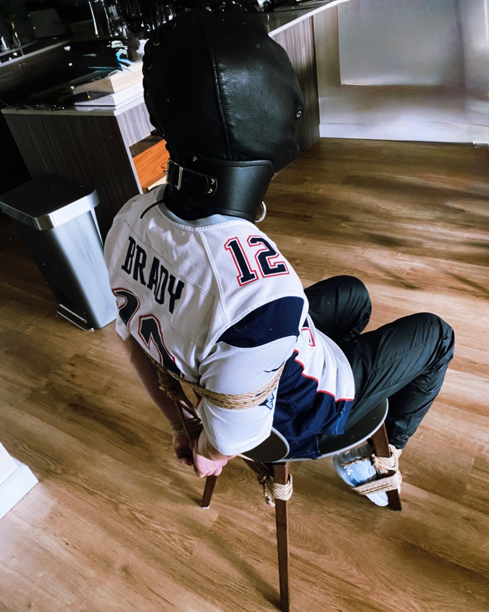 BoundForUse's tweet photo. Dont worry ill be back soon 😈🔒⛓️
https://t.co/aqUKXttGJo https://t.co/tHIx55xkPI