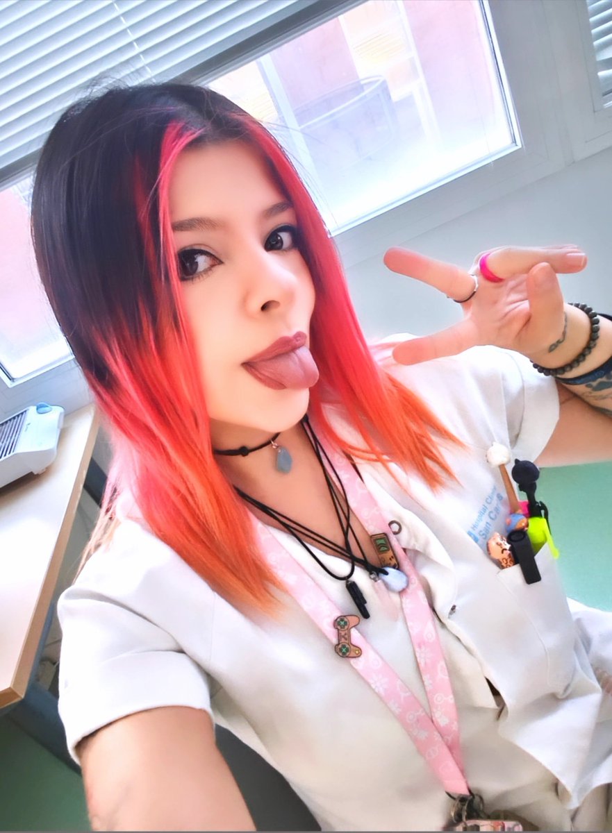 KanuGamerGirl's tweet photo. 🩵✨Buenoooos Díaaaass!!✨🩵 https://t.co/oMQgTQqLoH