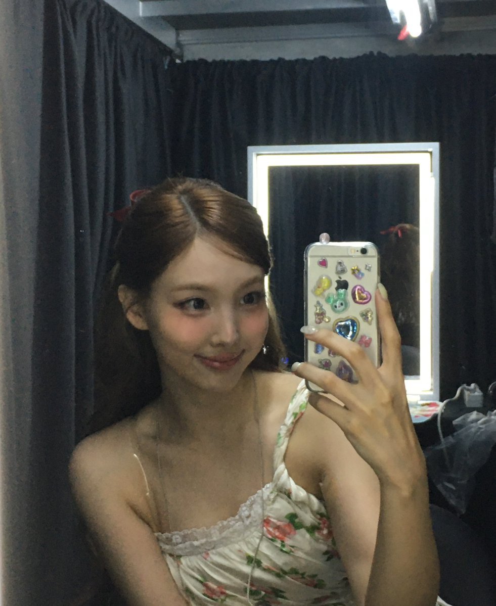 narryeon's tweet photo. 𓏲⋆ ִֶָ 𓂃 another shot of my favorite angle <𝟑 .ᐟ https://t.co/aCjRXUf8B7
